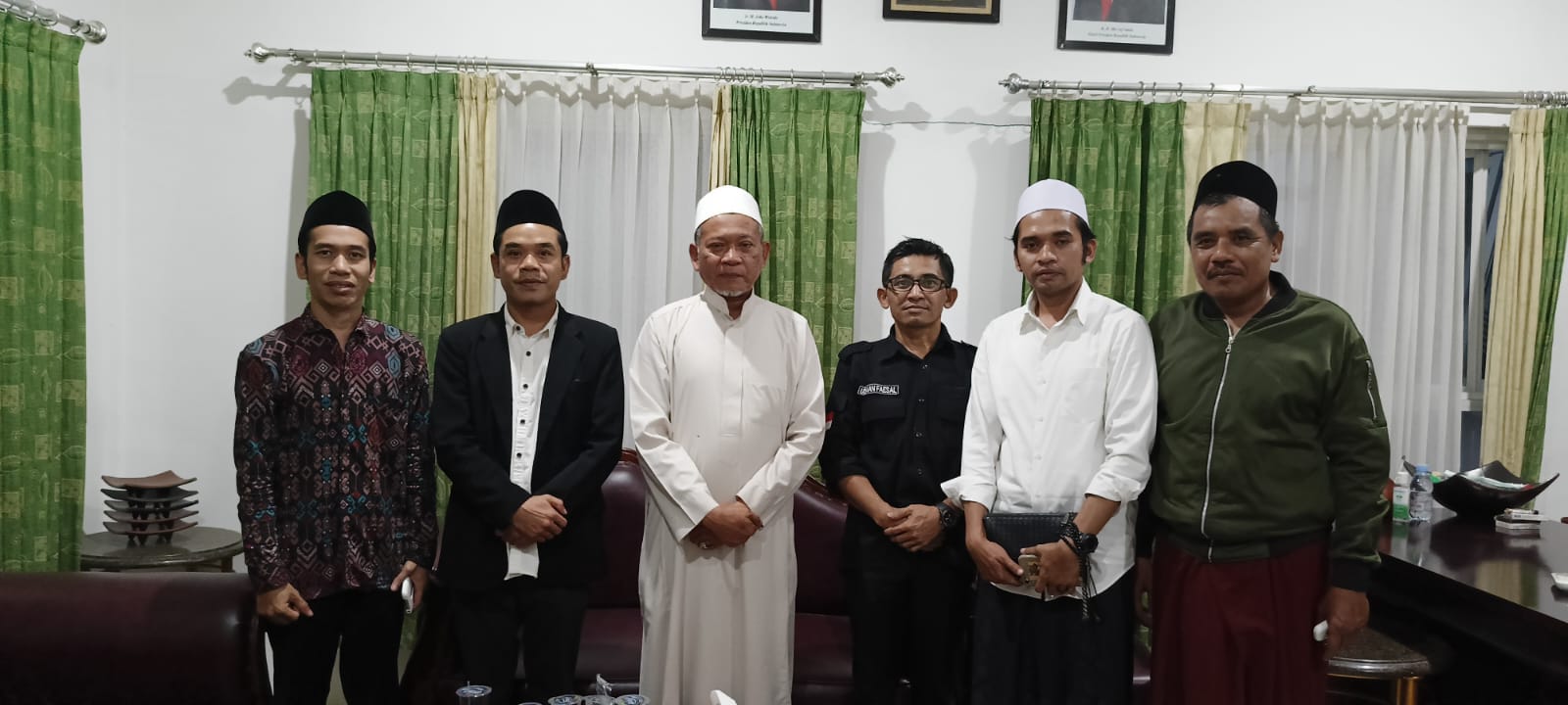Pimpinan Bawaslu Lombok Tengah Lakukan Kunjungan dan Silaturahmi ke Para Ulama