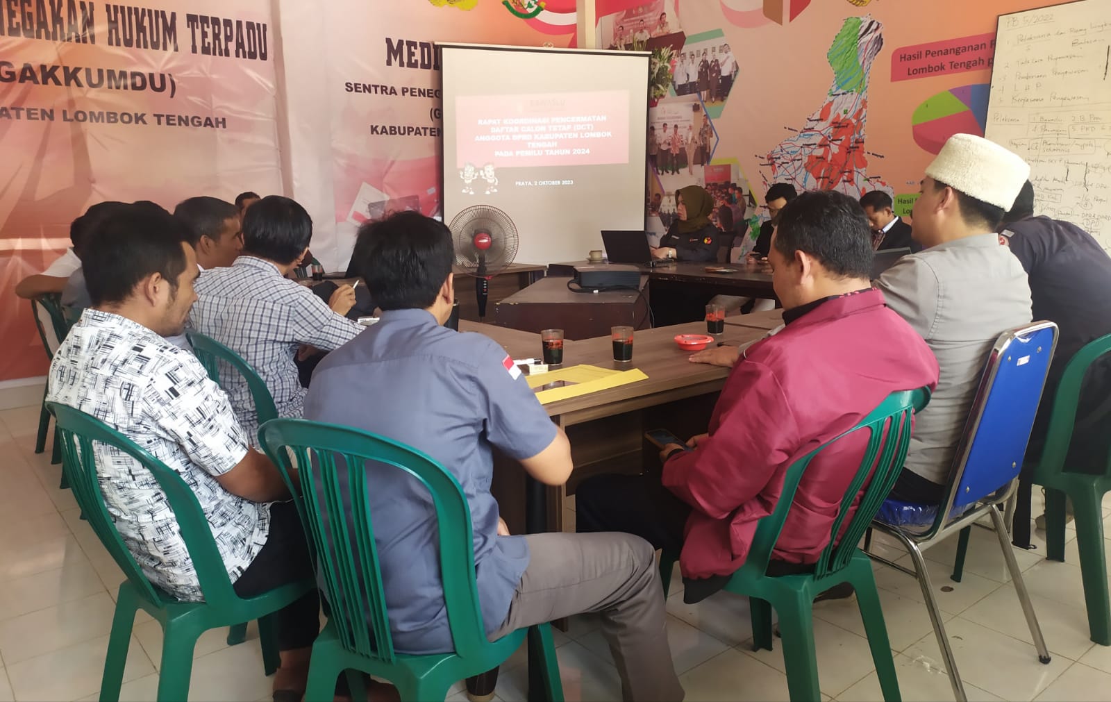 Bawaslu Lombok Tengah Gelar Rakor Rancangan Pencermatan Akhir Penetapan DCT Bersama Panwascam