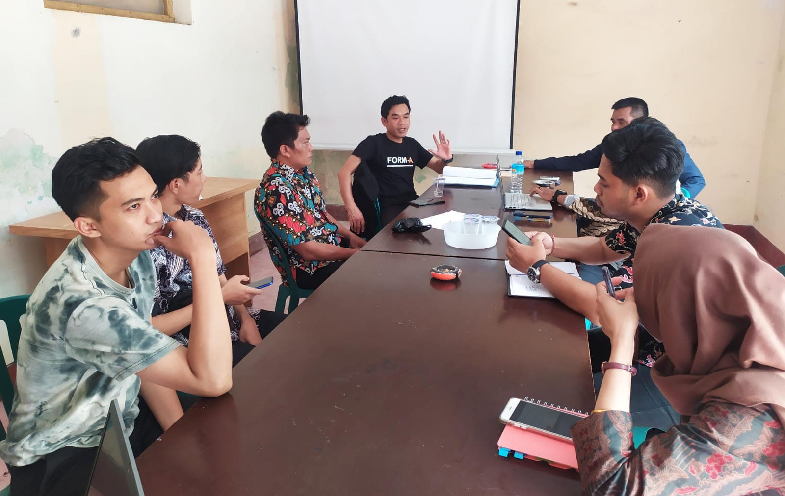 Ketua Bawaslu Lombok Tengah Lakukan Diskusi Internal Jelang Hadapi Masa Kampanye