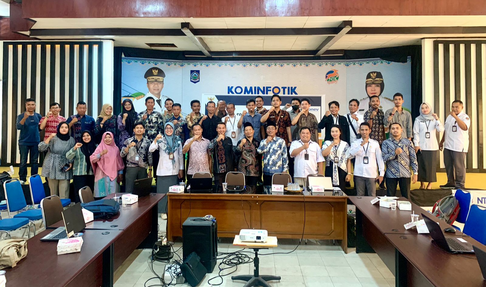Bawaslu Lombok Tengah Hadiri Sosialisasi E-Monev Bersama Komisi Informasi NTB
