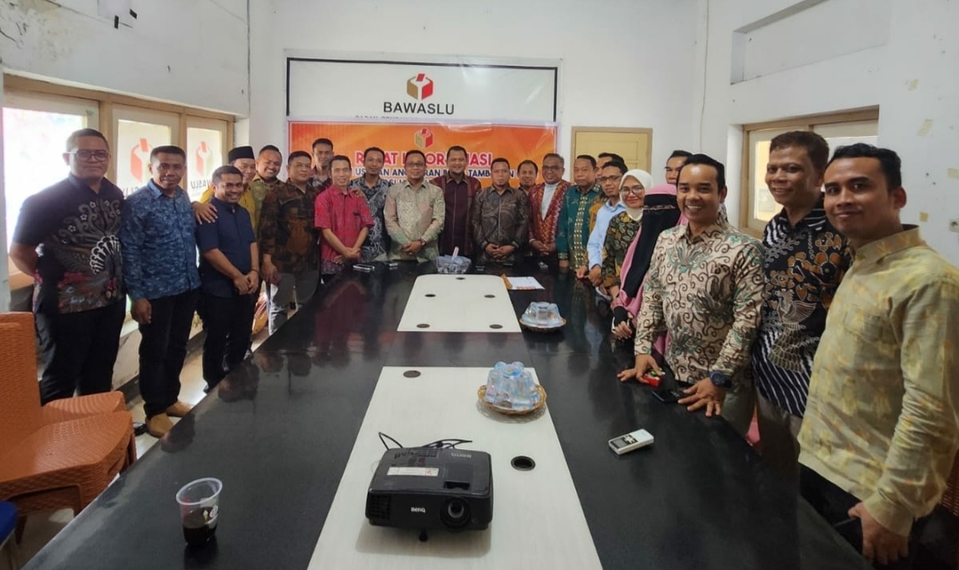 Pimpinan Bawaslu Lombok Tengah Tekankan Serapan Dana Hibah Secara Maksimal
