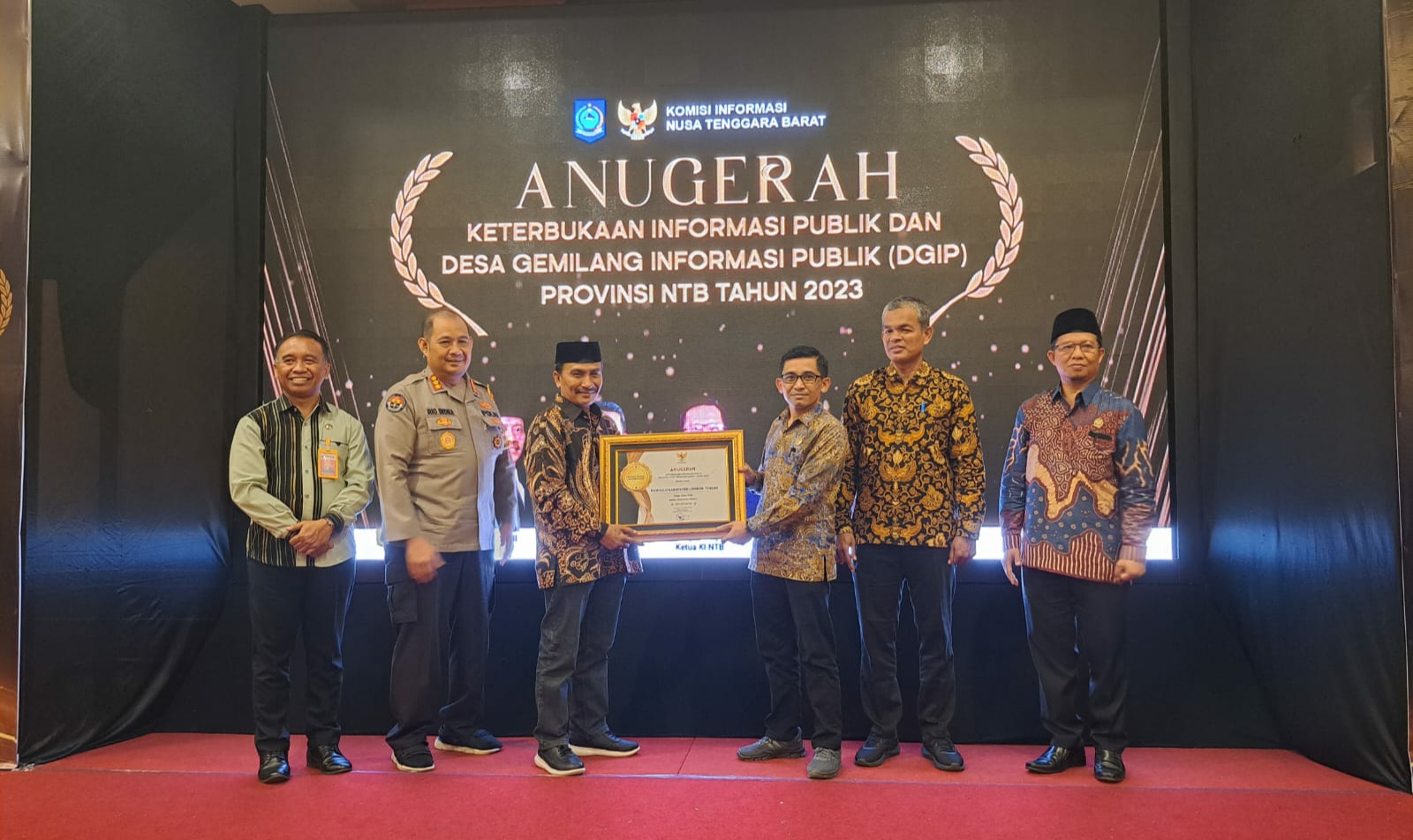 Bawaslu Lombok Tengah Raih Predikat PPID Informatif" Dari Komisi Informasi NTB"