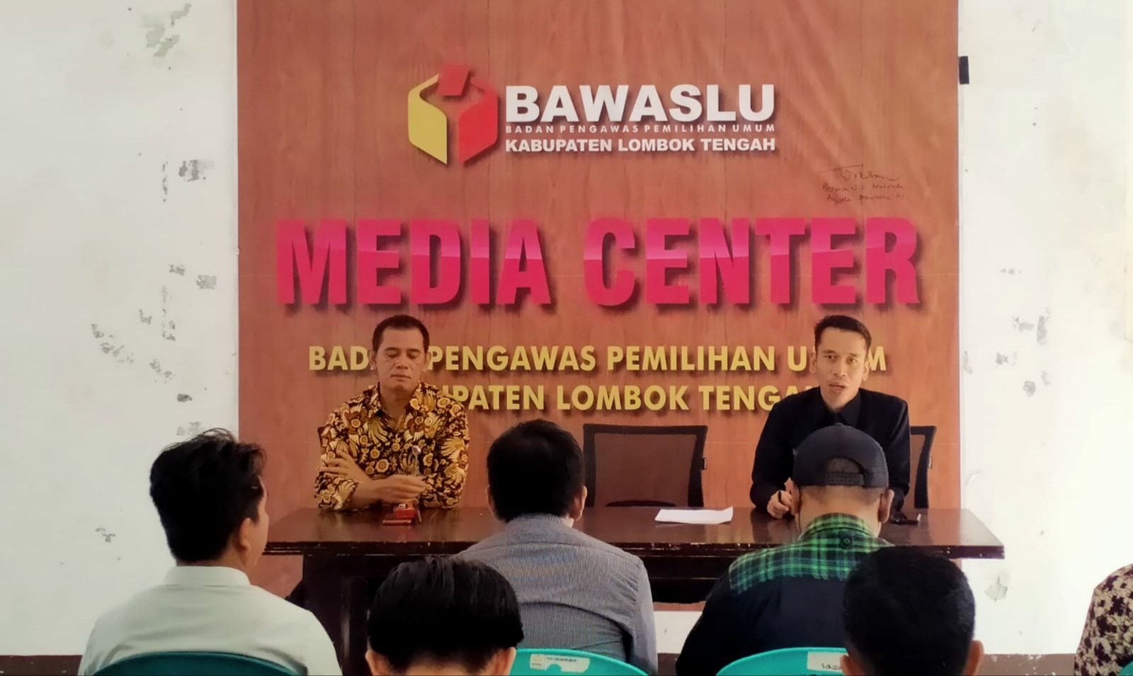 Bawaslu Lombok Tengah Gelar Rapat Persiapan Pelantikan PTPS