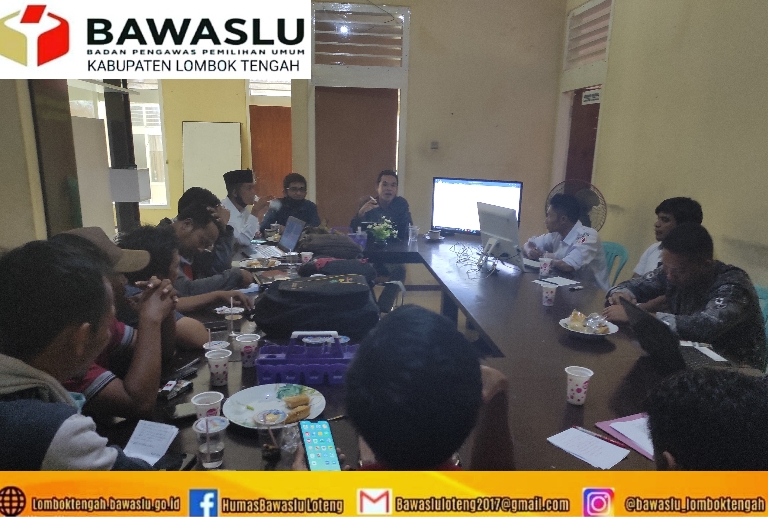 Rapat Koordinasi Terkait Dengan Pengawasan Tahapan Verfak Bapaslon Perseorangan