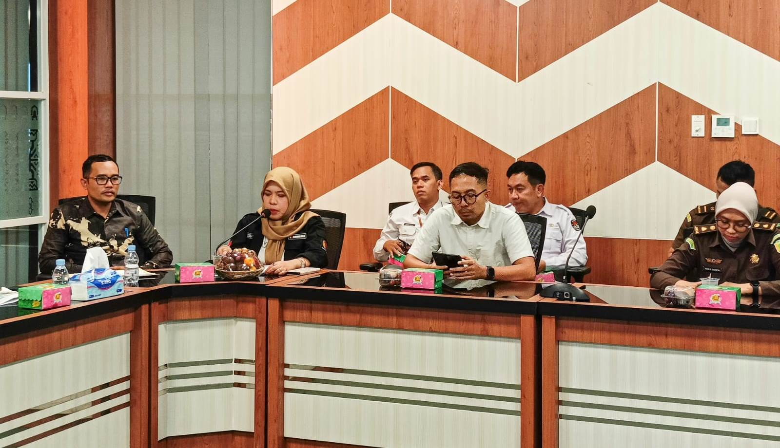 Jelang Pemungutan Suara, Bawaslu Lombok Tengah Hadiri Rapat Bersama Forkopimda