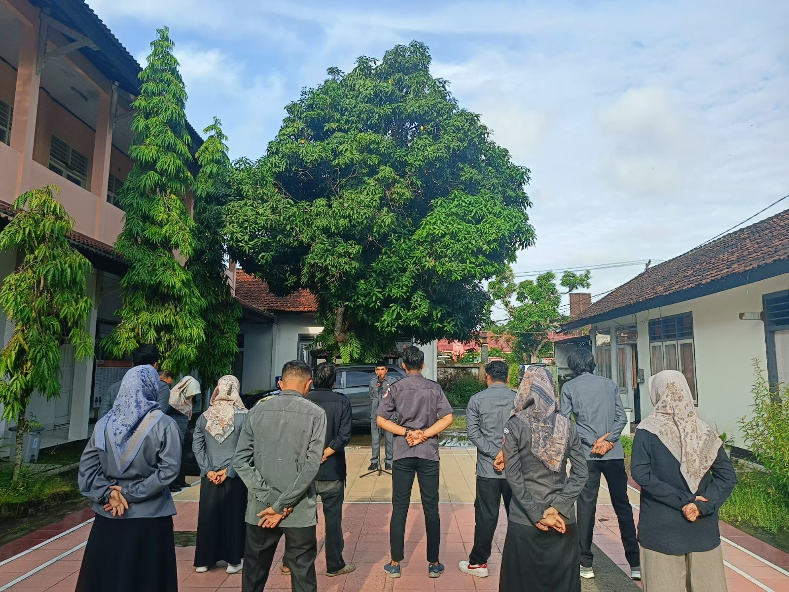 Apel Pagi Bawaslu Kabupaten Lombok Tengah, Senin (06/12).