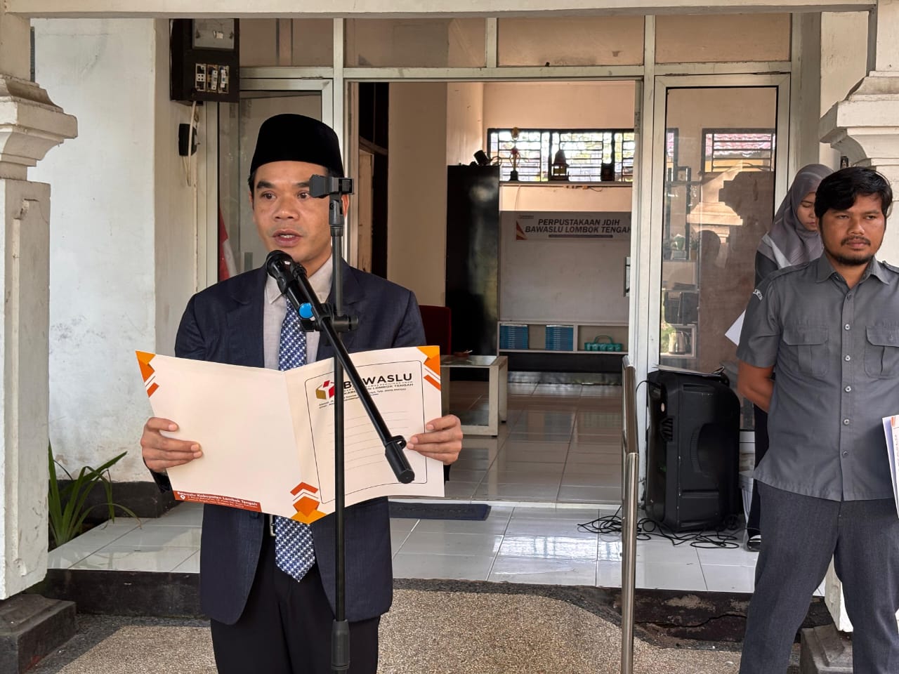 Upacara Peringatan Hari Lahir Pancasila, Ketua Bawaslu Lombok Tengah Tekankan Nilai Integritas Dalam Bekerja