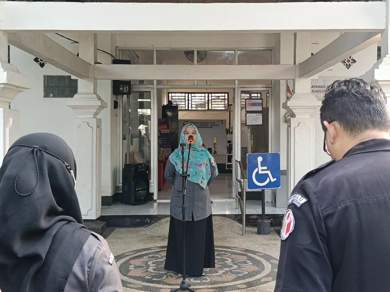 Staf Sekretariat Bawaslu Lombok Tengah Dituntut Tingkatkan Disiplin