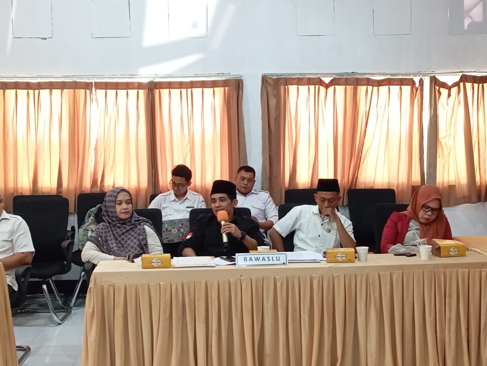 Bawaslu Lombok Tengah Awasi Langsung Rapat Pleno Pemutakhiran Daftar Pemilih Berkelanjutan