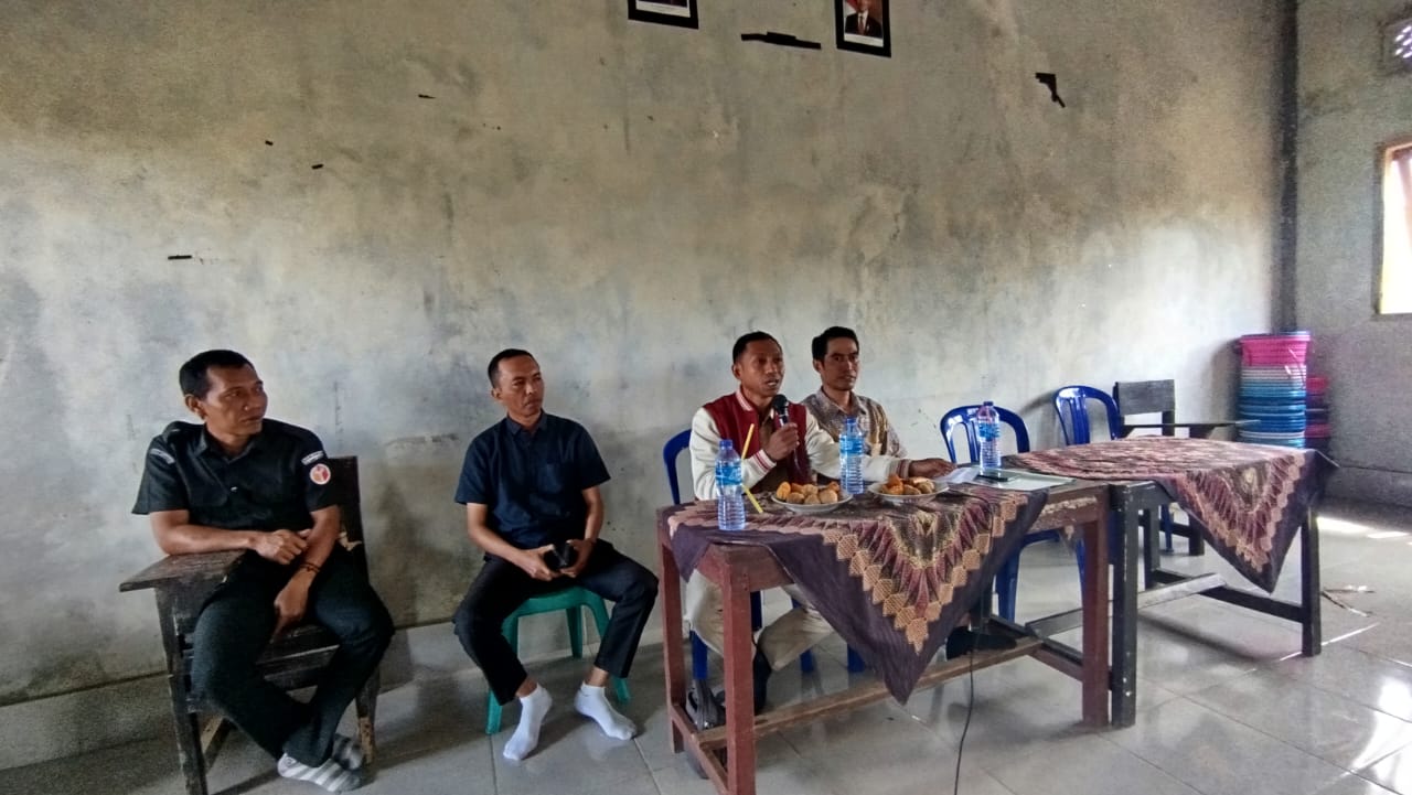 Ajak Santri Berkontribusi Kawal Demokrasi, Bawaslu Lombok Tengah Beri Edukasi Pengawasan Partisipatif