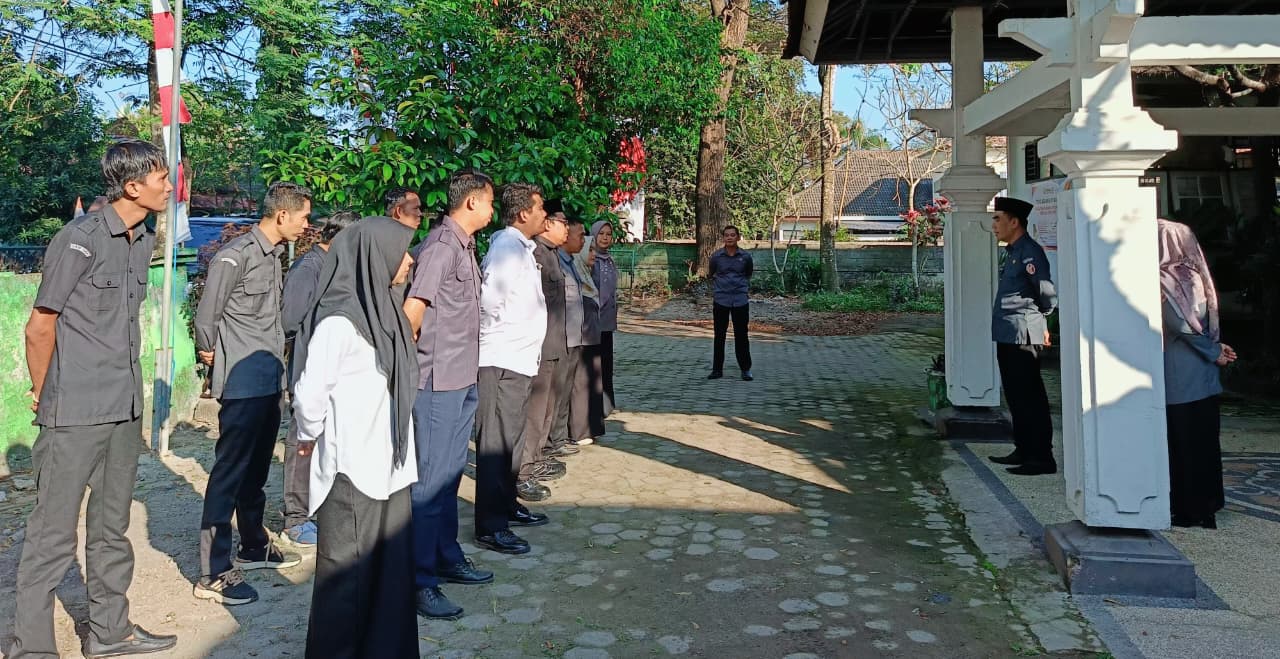 Gelar Apel Pagi, Bawaslu Lombok Tengah Siapkan Perayaan HUT RI ke-80