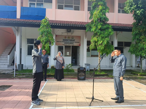 Apel Pagi Bawaslu Kabupaten Lombok Tengah, Senin (06/12).