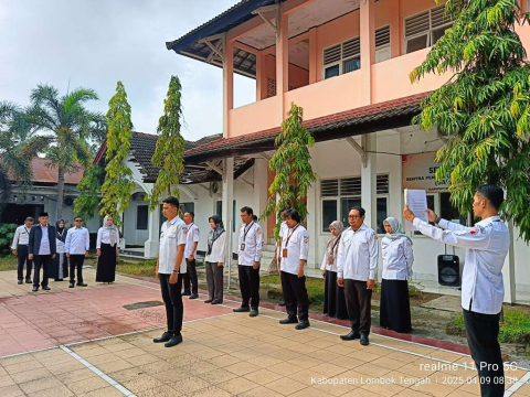 Bawaslu Lombok Tengah Gelar Apel Peringatan HUT ke 17