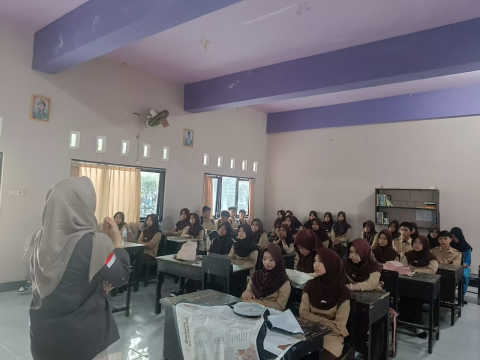 Jelaskan Esensi Demokrasi, Anggota Bawaslu Lombok Tengah Sosialisasikan Pengawasan Partisipatif
