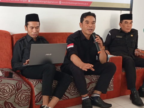 rapat evaluasi pengelolaan Pejabat Pengelola Informasi dan Dokumentasi (PPID)