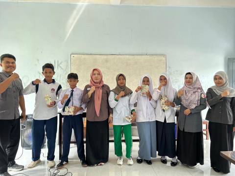 Bawaslu Lombok Tengah Tandatangani MoU Pengawasan Partisipatif dengan Ponpes Manhalul Ulum Praya