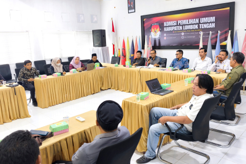Perkuat Pengawasan Non-Tahapan, Bawaslu Lombok Tengah Hadiri Rakor Pemutakhiran Data Partai Politik Berkelanjutan