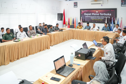 Bawaslu Lombok Tengah Hadiri Pleno Terbuka Rekapitulasi DPB Triwulan IV Tahun 2025