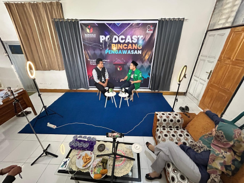 Ketua Pimpinan Cabang Gerakan Pemuda (GP) Ansor Kabupaten Lombok Tengah, Muhammad Juaini, 