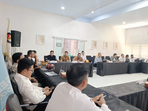Bawaslu Lombok Tengah Hadiri Sosialisasi KPU, Soroti Keterbatasan Akses Data dan Dorong Kerja Sama Lapangan