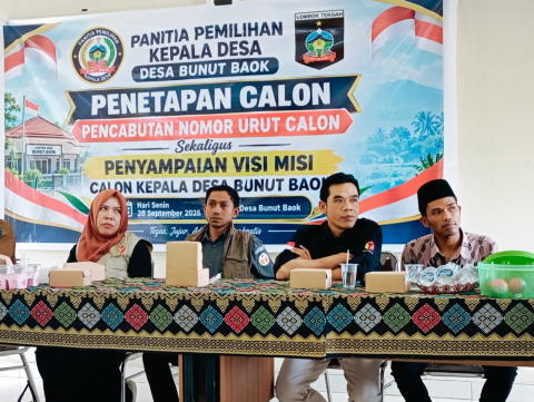 Cegah Politik Uang, Bawaslu Lombok Tengah Edukasi Cakades dan Pendukung di Bunut Baok