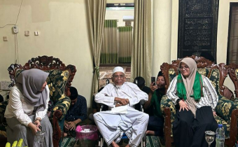 Ditengah Kesibukan di Lombok, Lolly Suhenty Sempatkan Silaturrahmi ke Datok Bagu