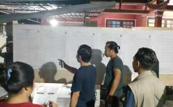 Ketua Bawaslu Tinjau Langsung Penghitungan Suara di Desa Jelantik