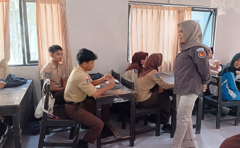 Jelaskan Esensi Demokrasi, Anggota Bawaslu Lombok Tengah Sosialisasikan Pengawasan Partisipatif